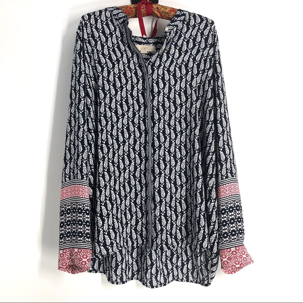 Loft Navy and Red floral blouse 🌻